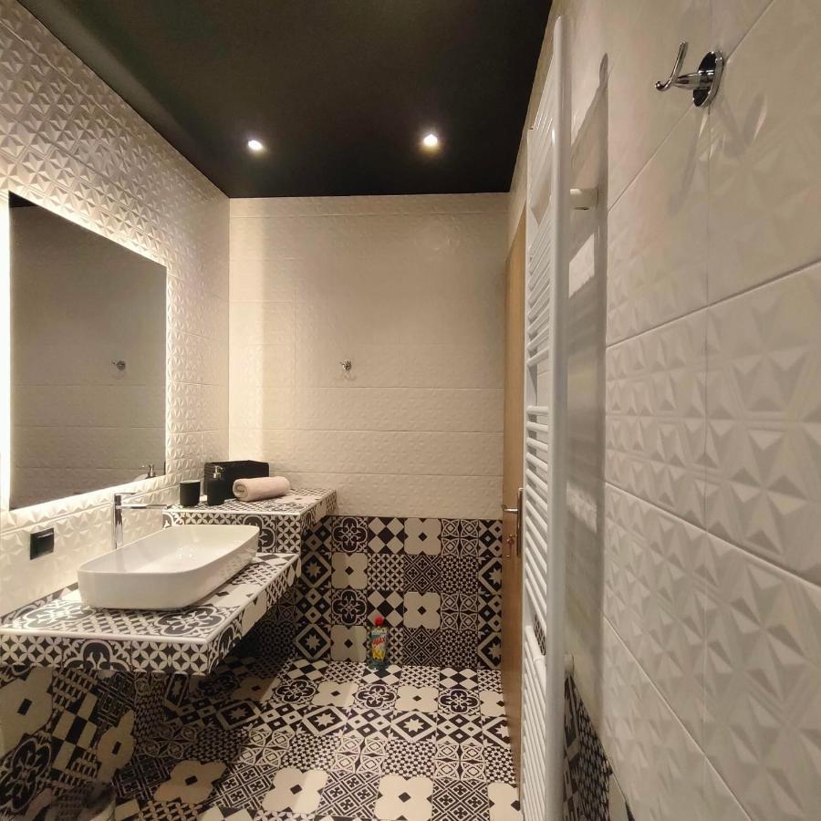 Gekas Premiun City Center Apartment 卡兰巴卡 外观 照片